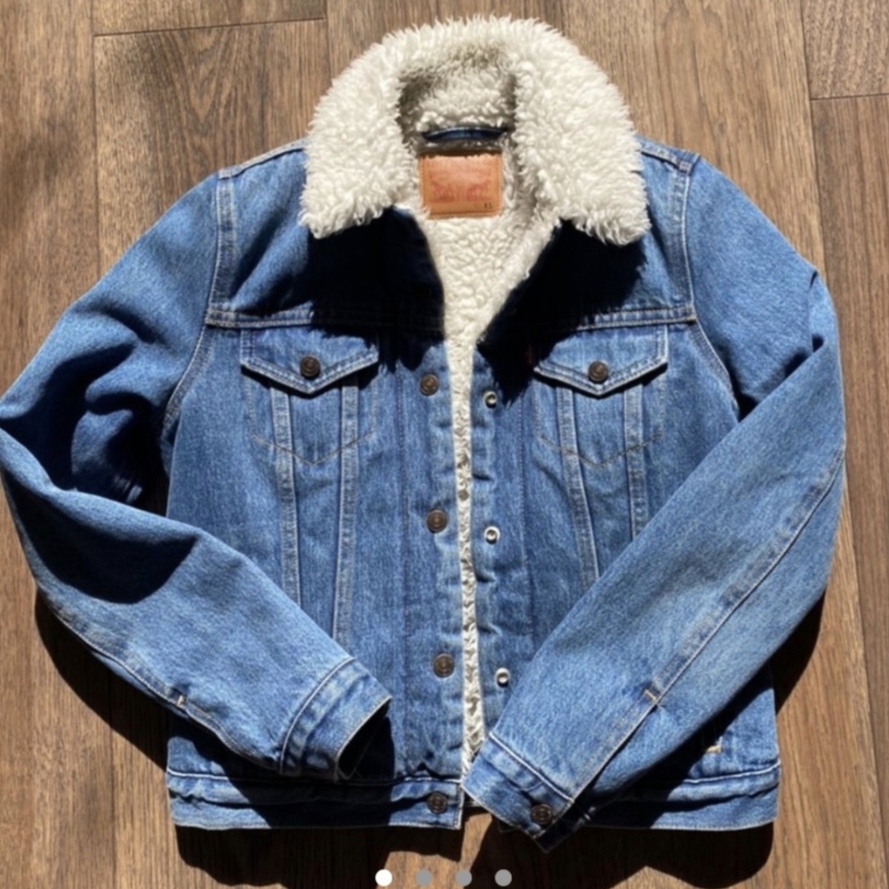 Levi's Blue Jean Jacket with White Sherpa Collar